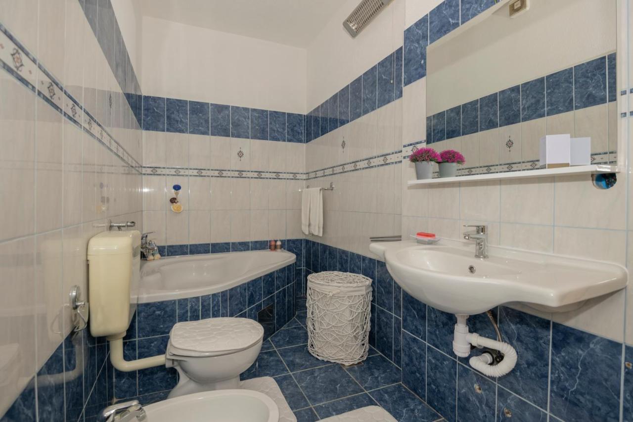 New Apartment Lucija With Sea View Baška Voda Extérieur photo